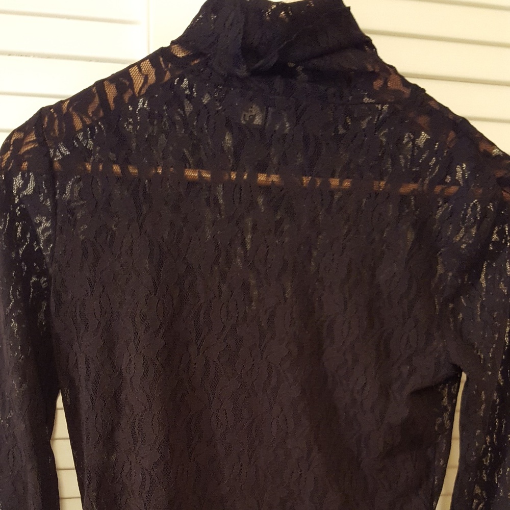 Women lace turtleneck top with camisole